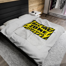 Load image into Gallery viewer, Velveteen Plush Blanket